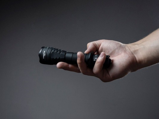 Фонарь Armytek Predator Pro Magnet USB XHP35 HI свет тёплый